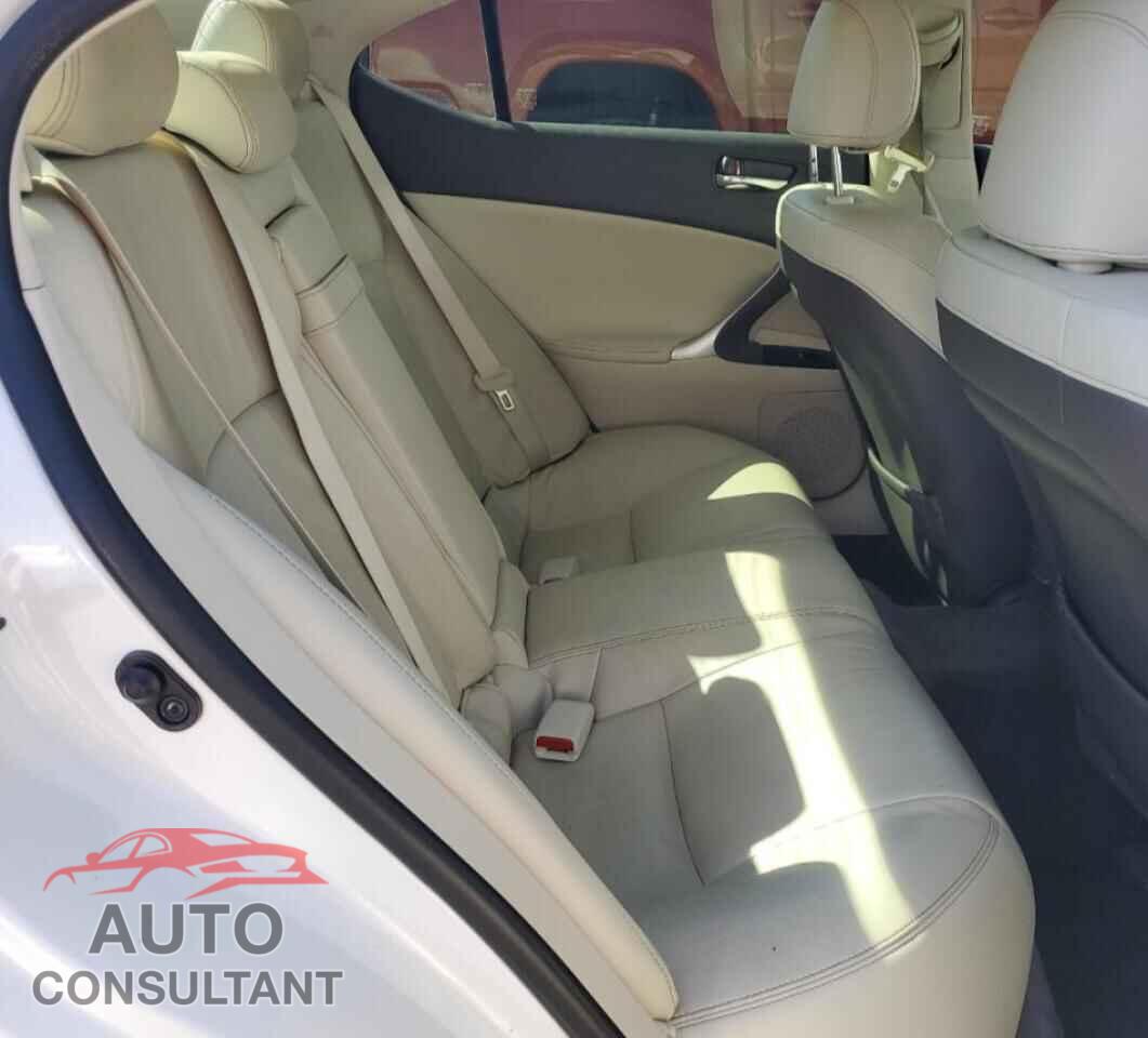 LEXUS IS 2012 - JTHBF5C26C5173559