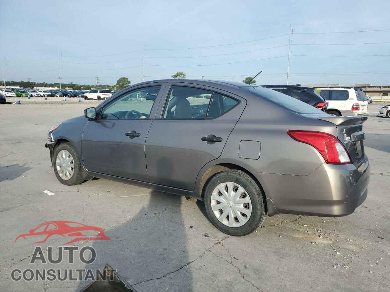 NISSAN VERSA 2017 - 3N1CN7APXHL820624
