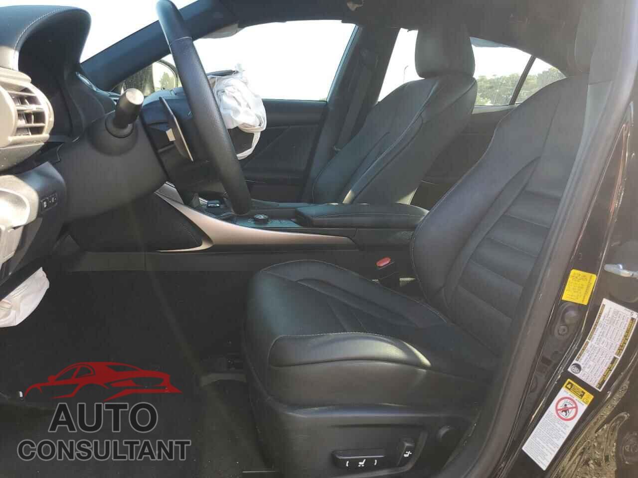 LEXUS IS 2015 - JTHBE1D29F5014694