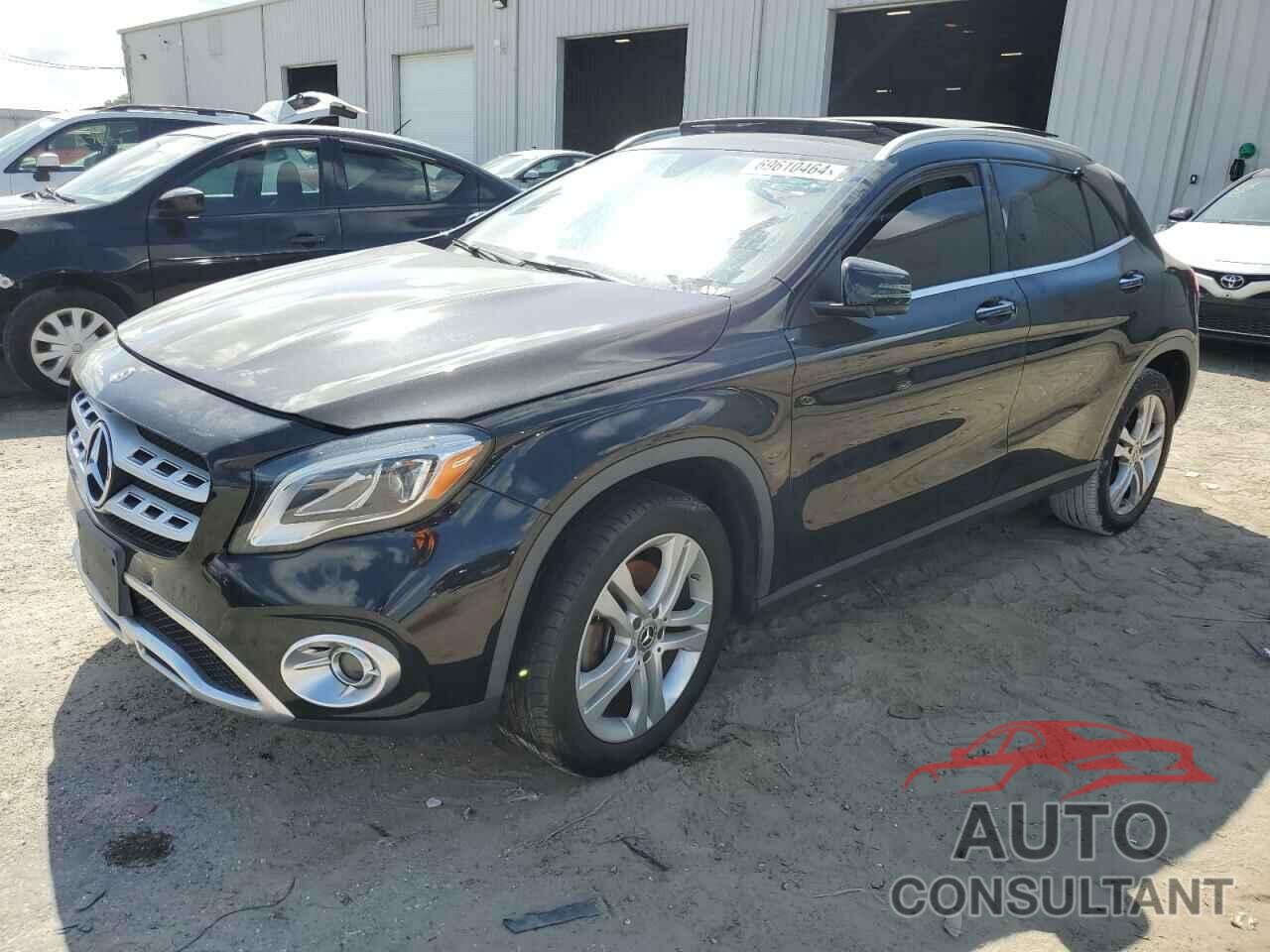 MERCEDES-BENZ GLA-CLASS 2019 - WDCTG4GB1KJ586660