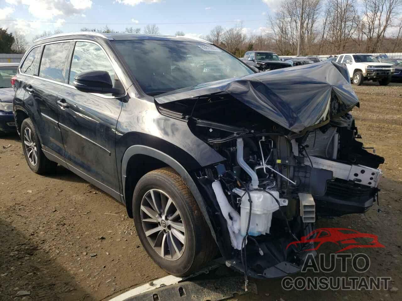 TOYOTA HIGHLANDER 2019 - 5TDJZRFH0KS708468