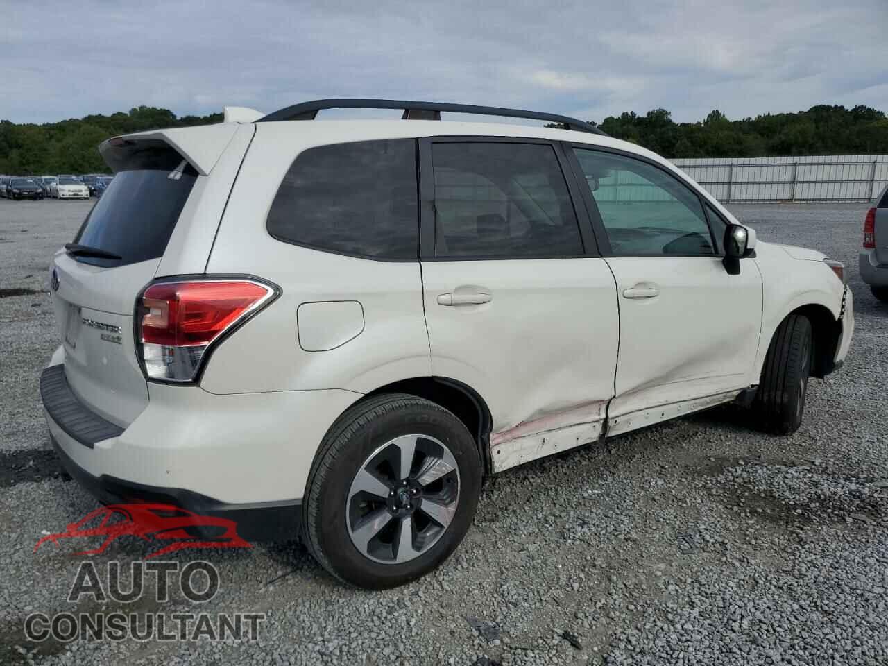 SUBARU FORESTER 2017 - JF2SJAGC2HH449223