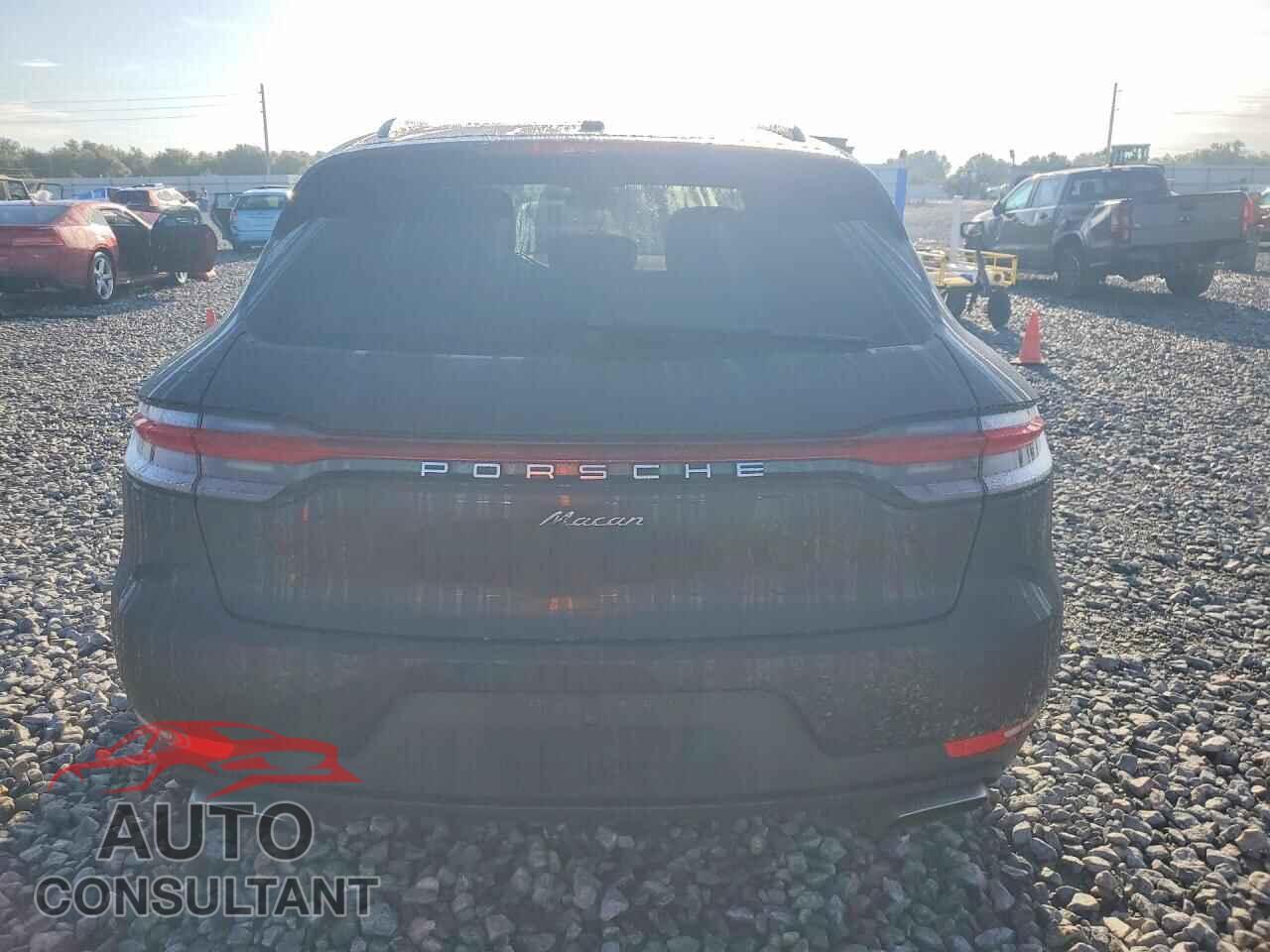 PORSCHE MACAN 2021 - WP1AA2A54MLB02086