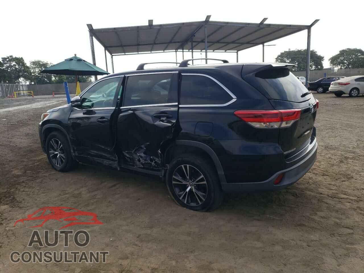 TOYOTA HIGHLANDER 2018 - 5TDZZRFH4JS241735