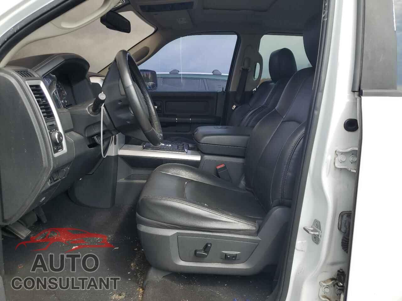 DODGE RAM 1500 2012 - 1C6RD7HT8CS276526