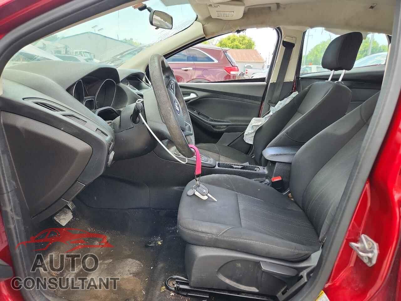 FORD FOCUS 2016 - 1FADP3F25GL376456