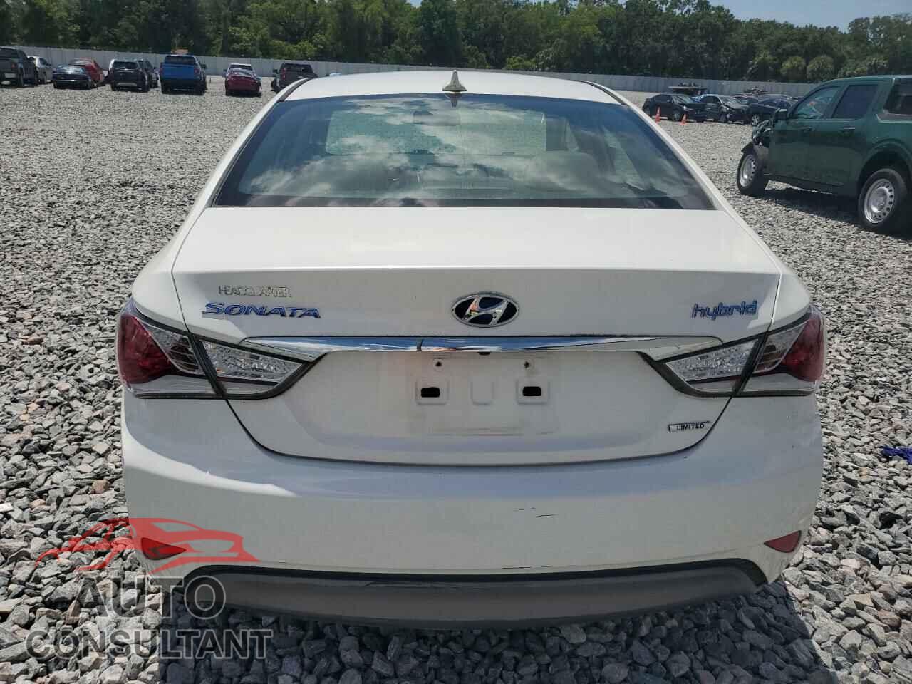 HYUNDAI SONATA 2013 - KMHEC4A46DA089087
