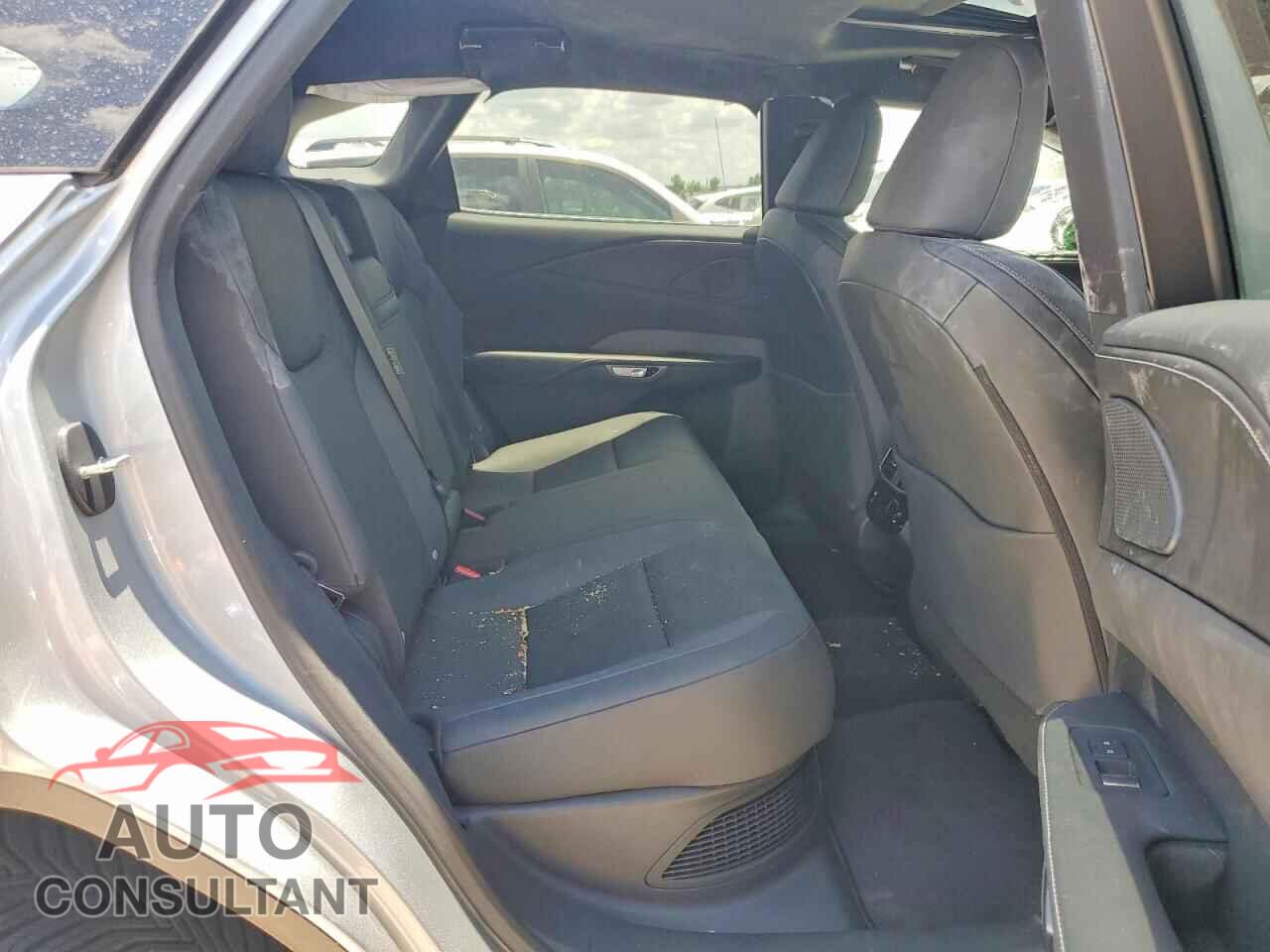LEXUS UNKNOWN 2023 - 2T2BBMCA6PC020165