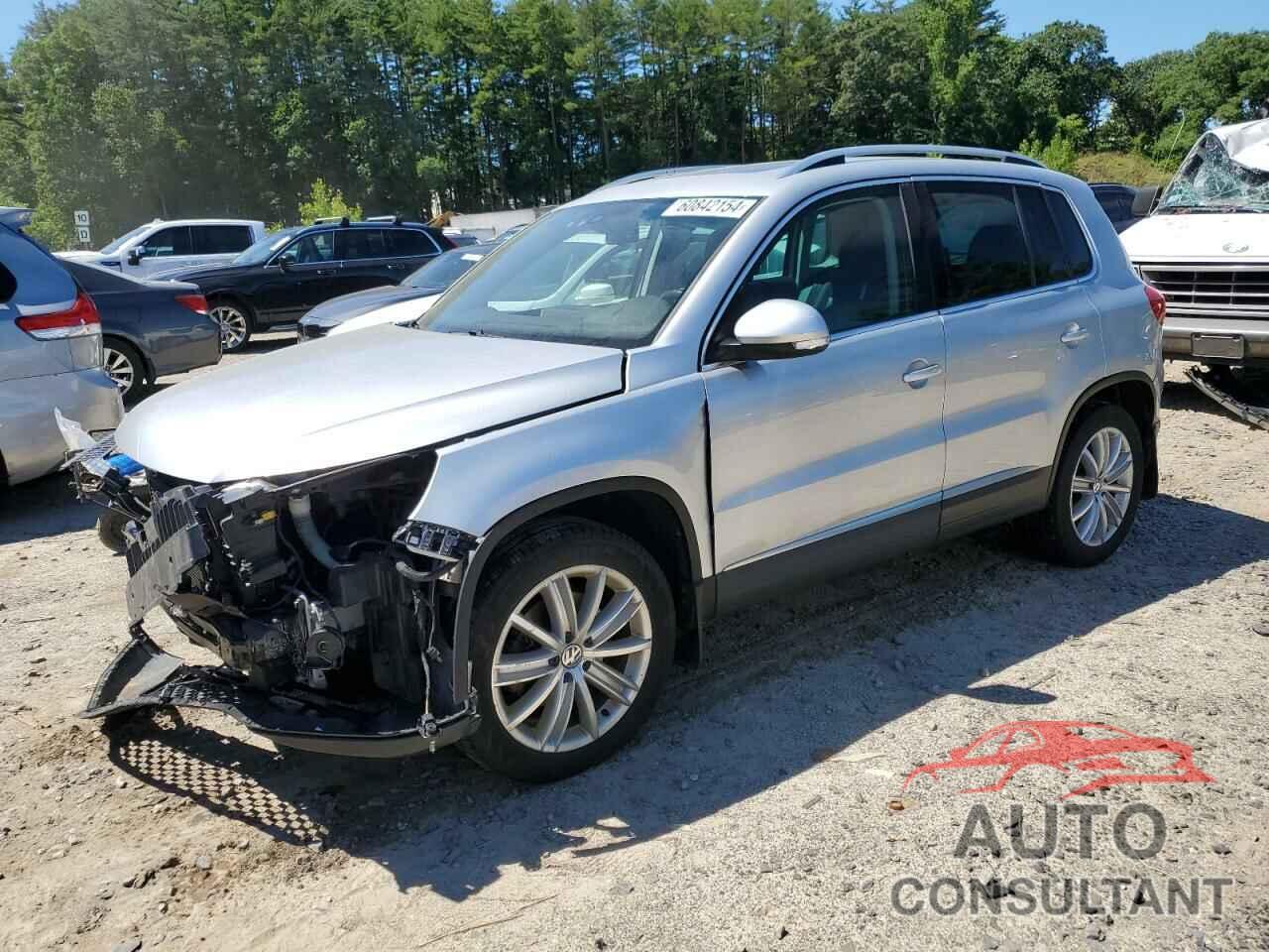 VOLKSWAGEN TIGUAN 2016 - WVGBV7AX2GW577307