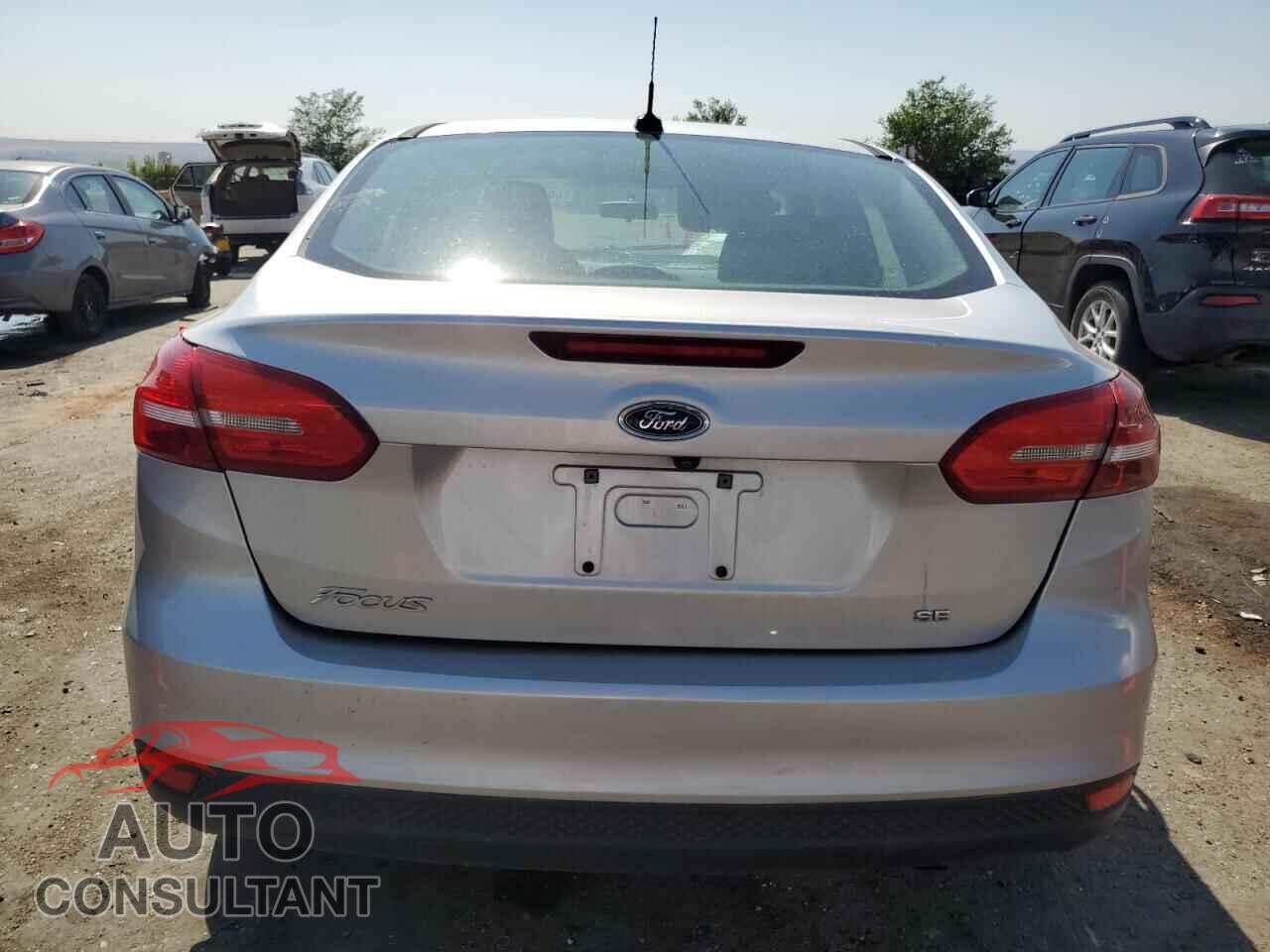 FORD FOCUS 2017 - 1FADP3F26HL320107