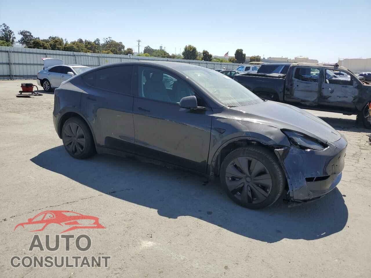 TESLA MODEL Y 2016 - 7SAYGDED7RF050963