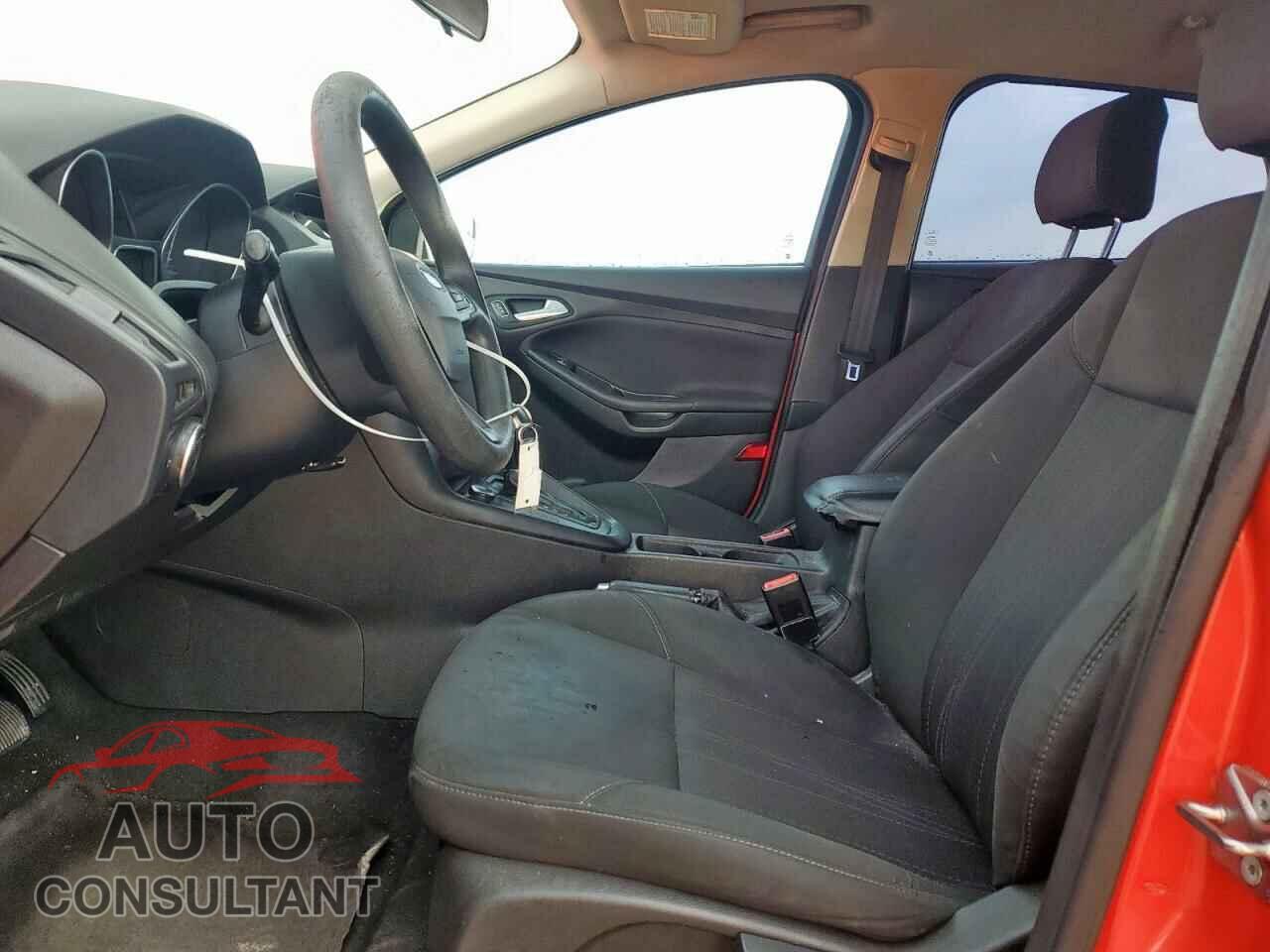 FORD FOCUS 2017 - 1FADP3K27HL244340