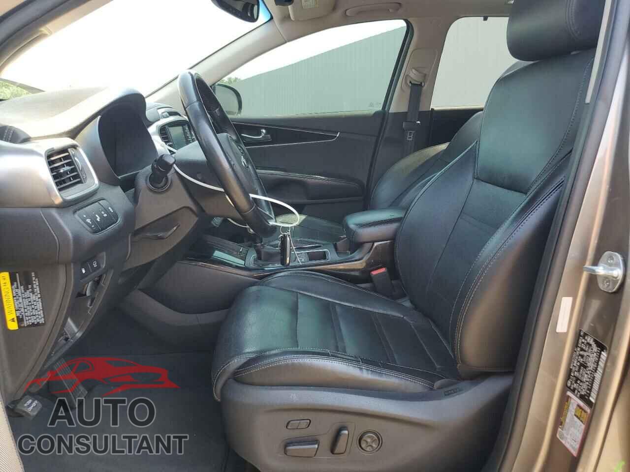 KIA SORENTO 2016 - 5XYPKDA55GG103493