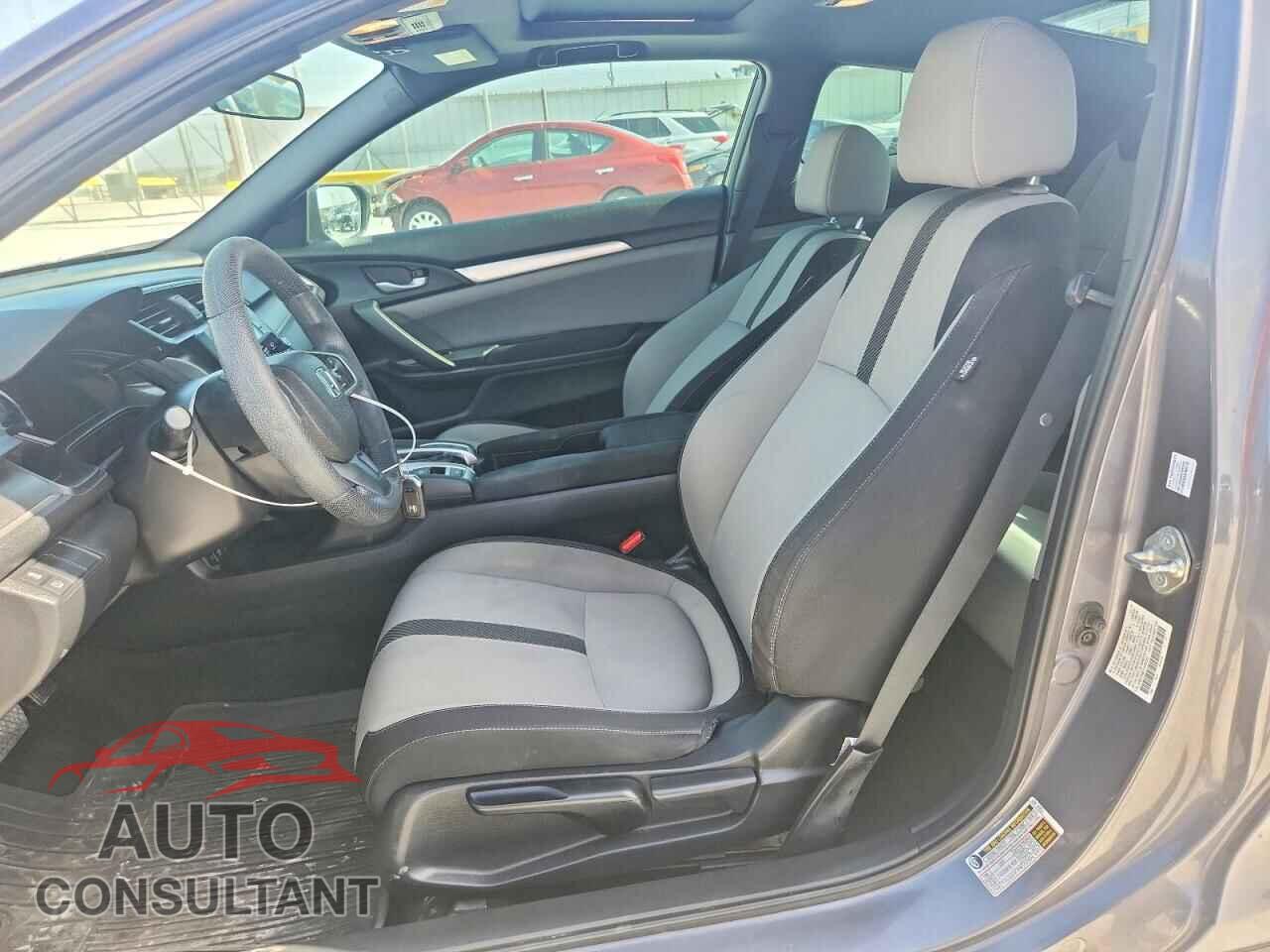 HONDA CIVIC 2018 - 2HGFC4B07JH307301