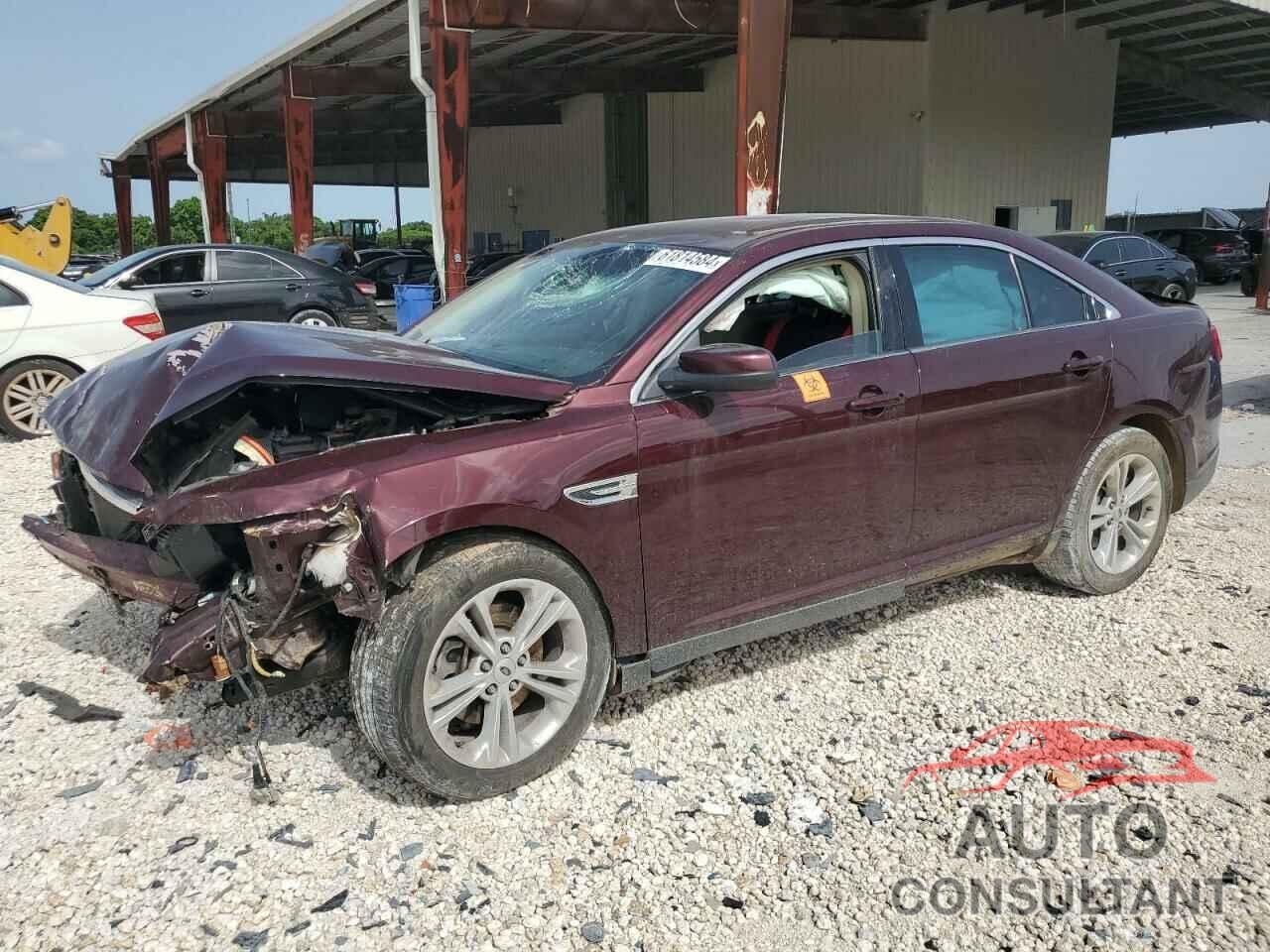 FORD TAURUS 2018 - 1FAHP2E84JG132413