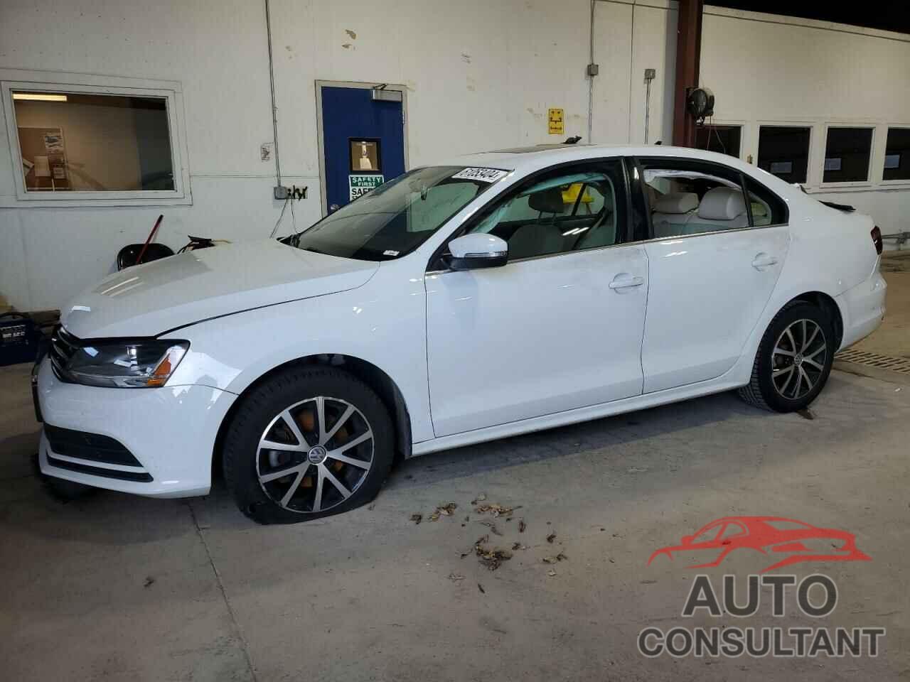 VOLKSWAGEN JETTA 2018 - 3VWDB7AJ0JM256601