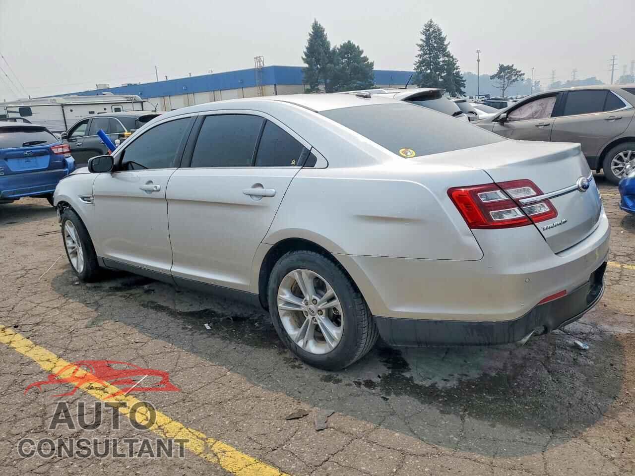 FORD TAURUS 2013 - 1FAHP2E85DG152156