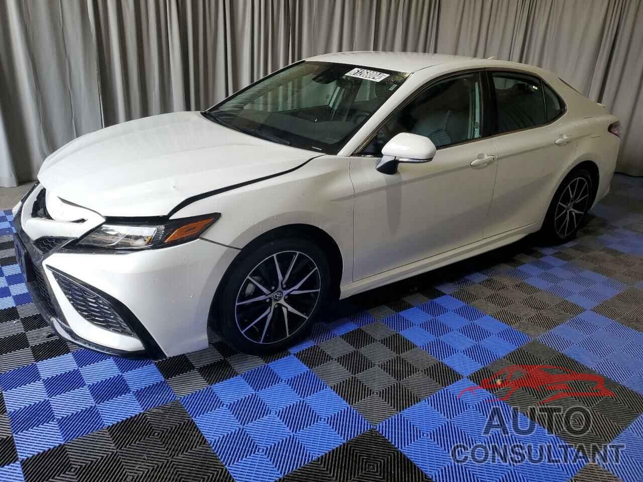 TOYOTA CAMRY 2023 - 4T1G11AK5PU146085