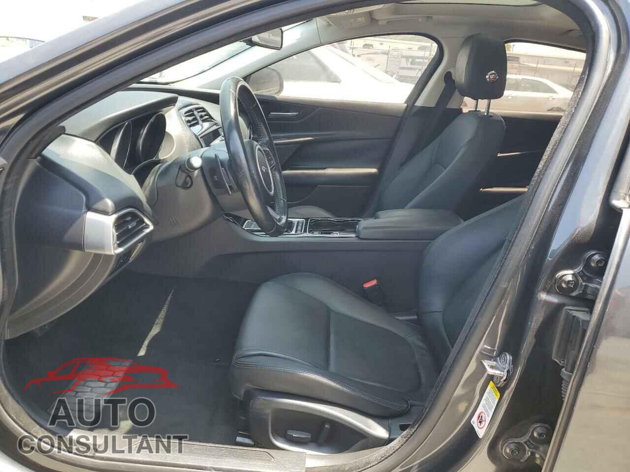 JAGUAR XE 2017 - SAJAD4BVXHA956005