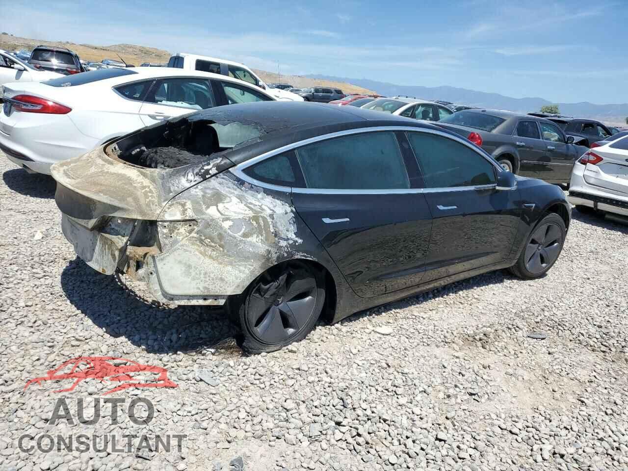 TESLA MODEL 3 2018 - 5YJ3E1EB4JF119042