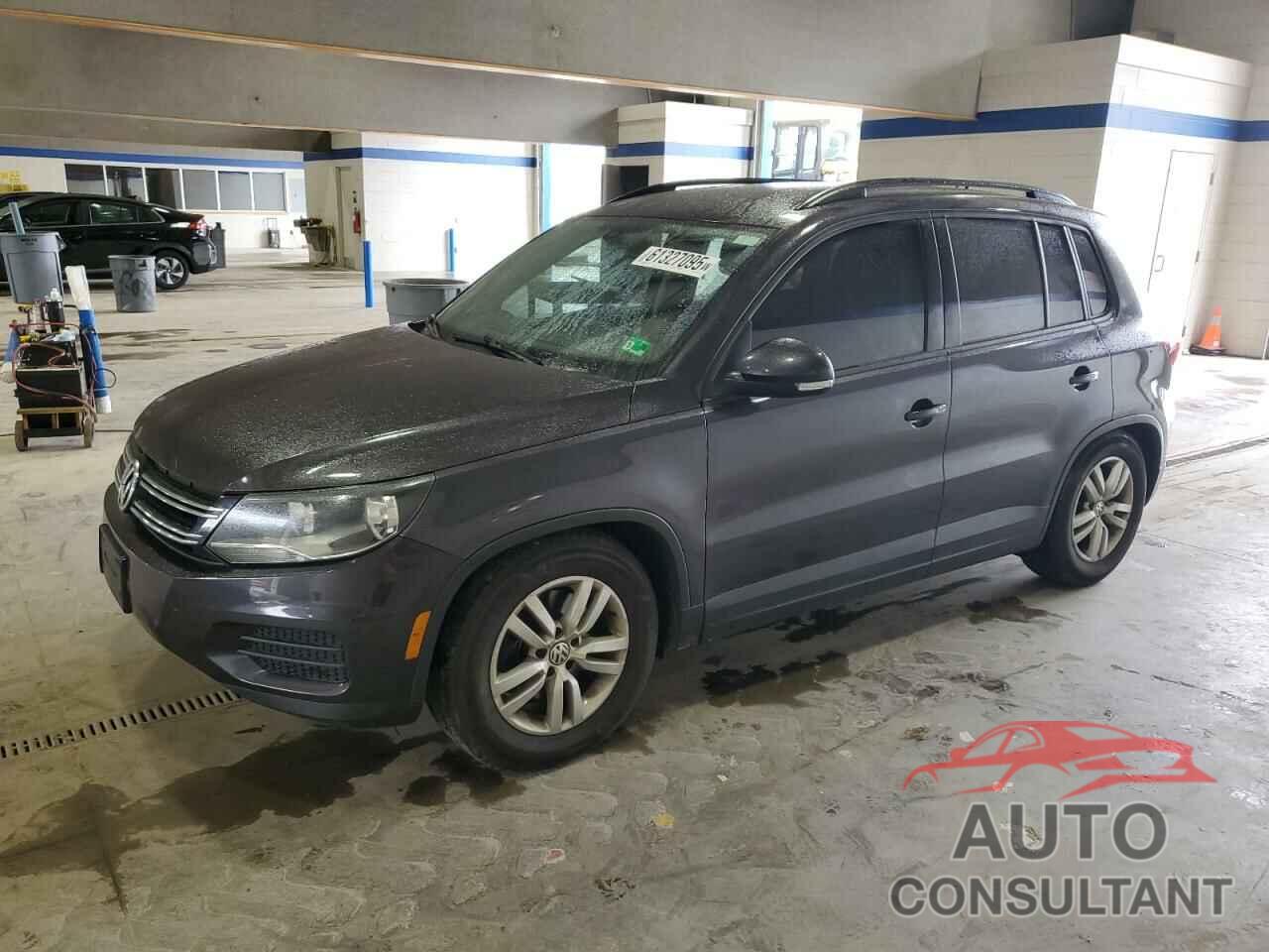 VOLKSWAGEN TIGUAN 2016 - WVGBV7AXXGW545785