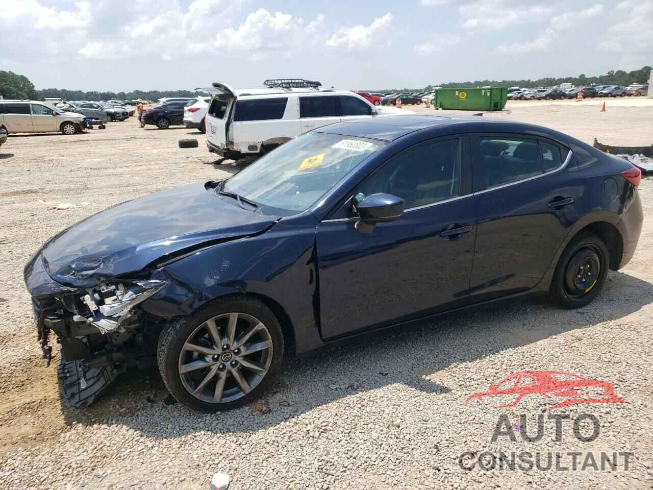 MAZDA 3 2018 - 3MZBN1V31JM158877