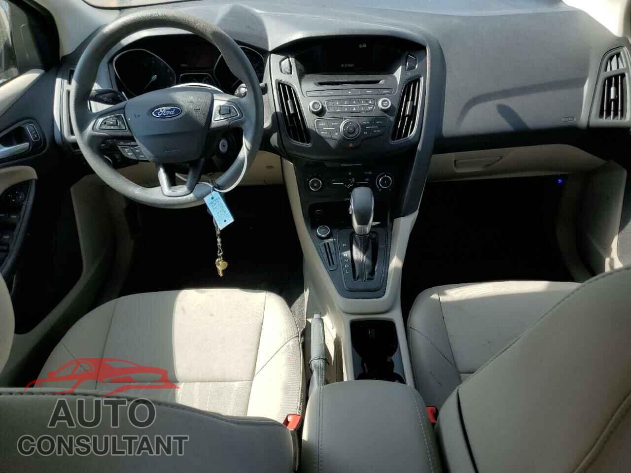 FORD FOCUS 2017 - 1FADP3F29HL230482