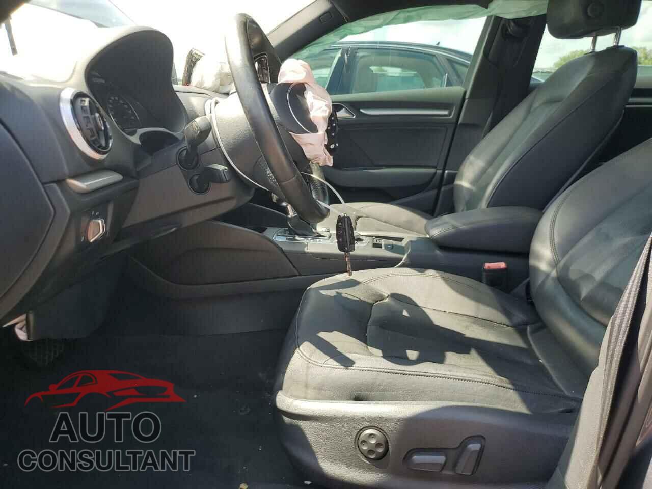 AUDI A3 2016 - WAUA7GFF4G1035131