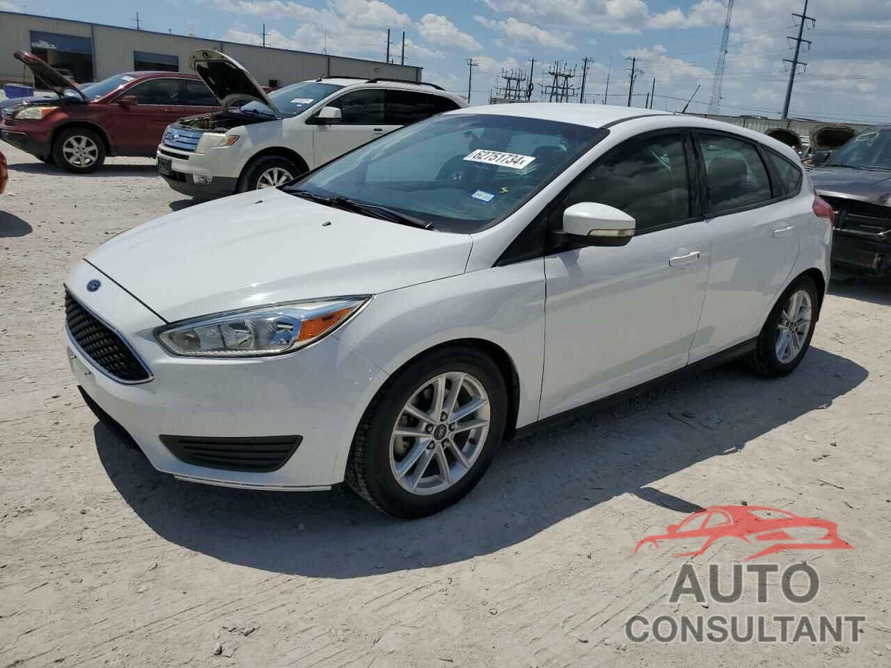 FORD FOCUS 2016 - 1FADP3K2XGL239017