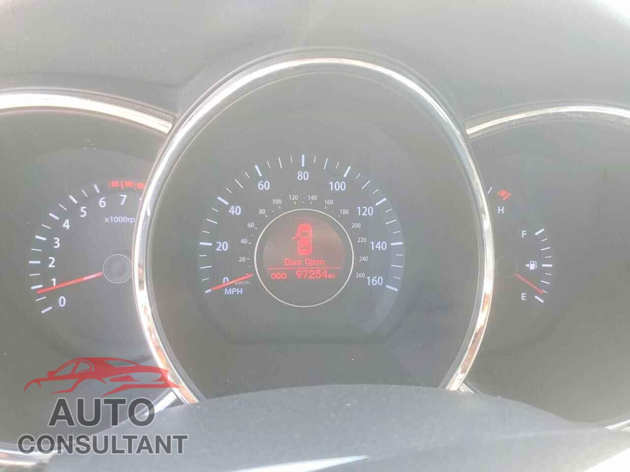 KIA OPTIMA 2011 - KNAGM4A79B5103426