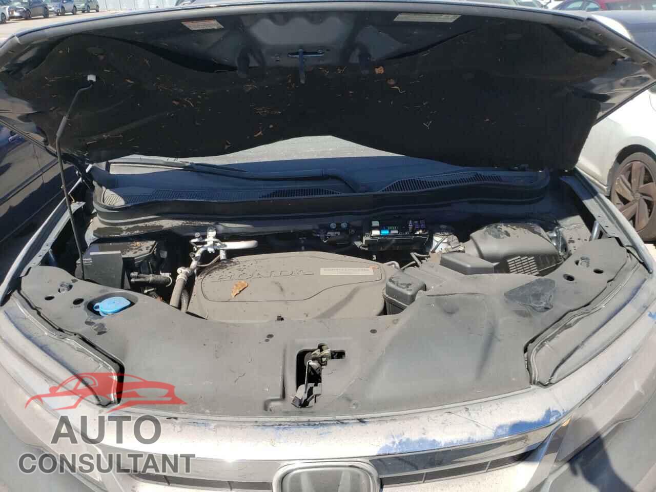 HONDA PILOT 2020 - 5FNYF6H05LB003281
