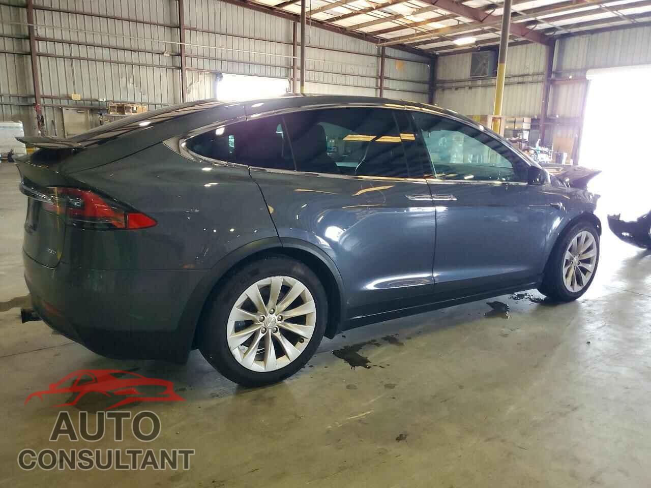 TESLA MODEL X 2017 - 5YJXCDE27HF069837