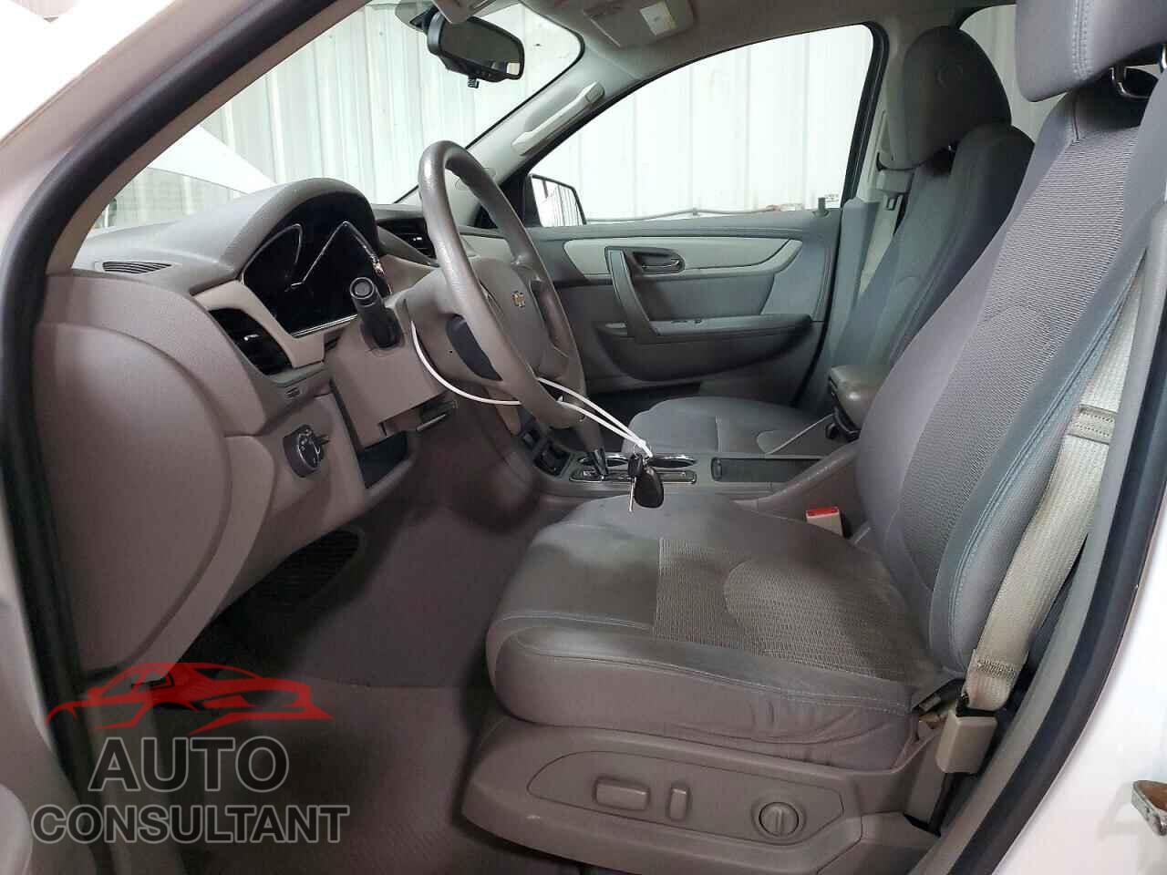 CHEVROLET TRAVERSE 2017 - 1GNKVFKD1HJ104328