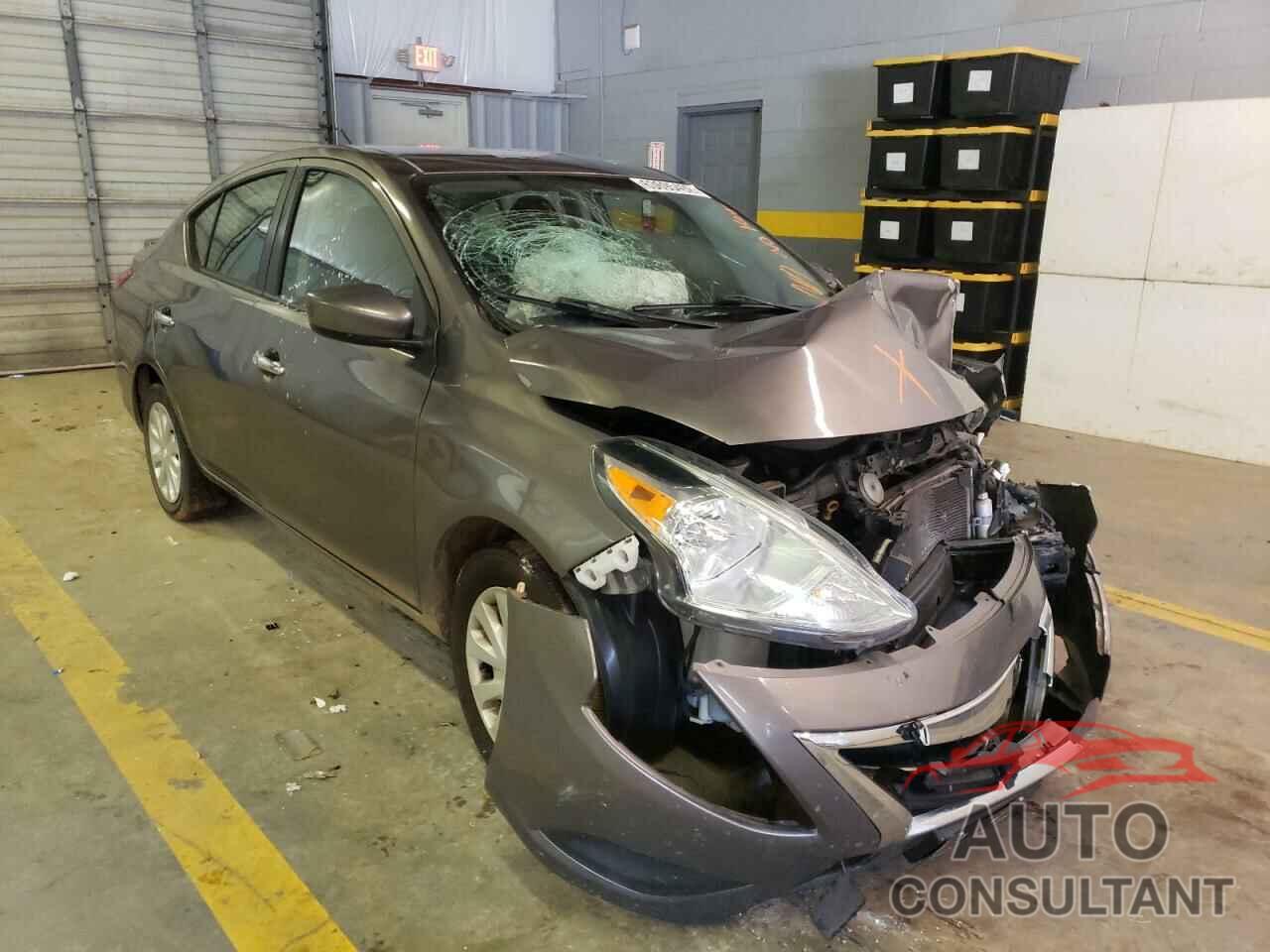 NISSAN VERSA 2017 - 3N1CN7AP4HK453631