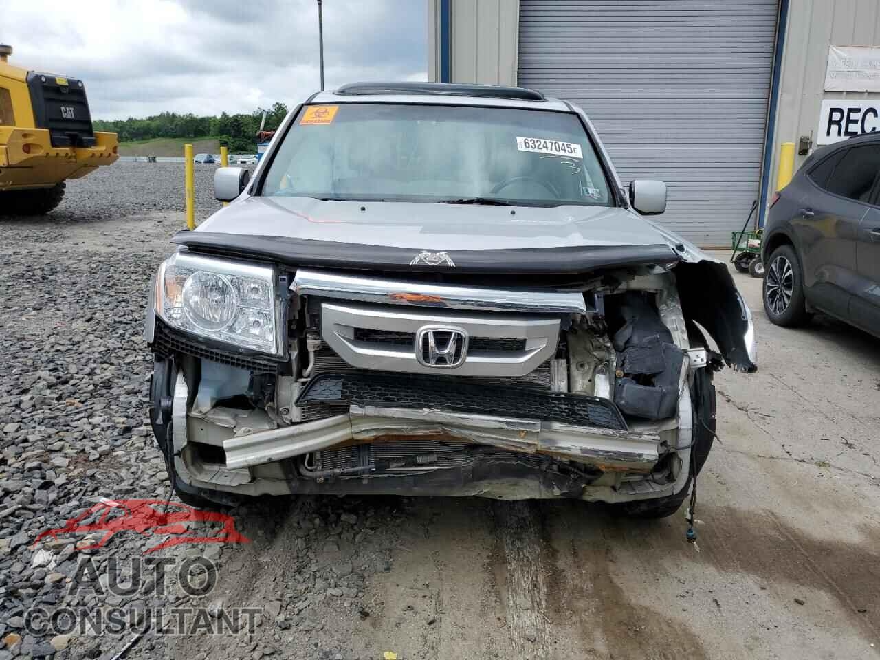 HONDA PILOT 2011 - 5FNYF4H78BB102905