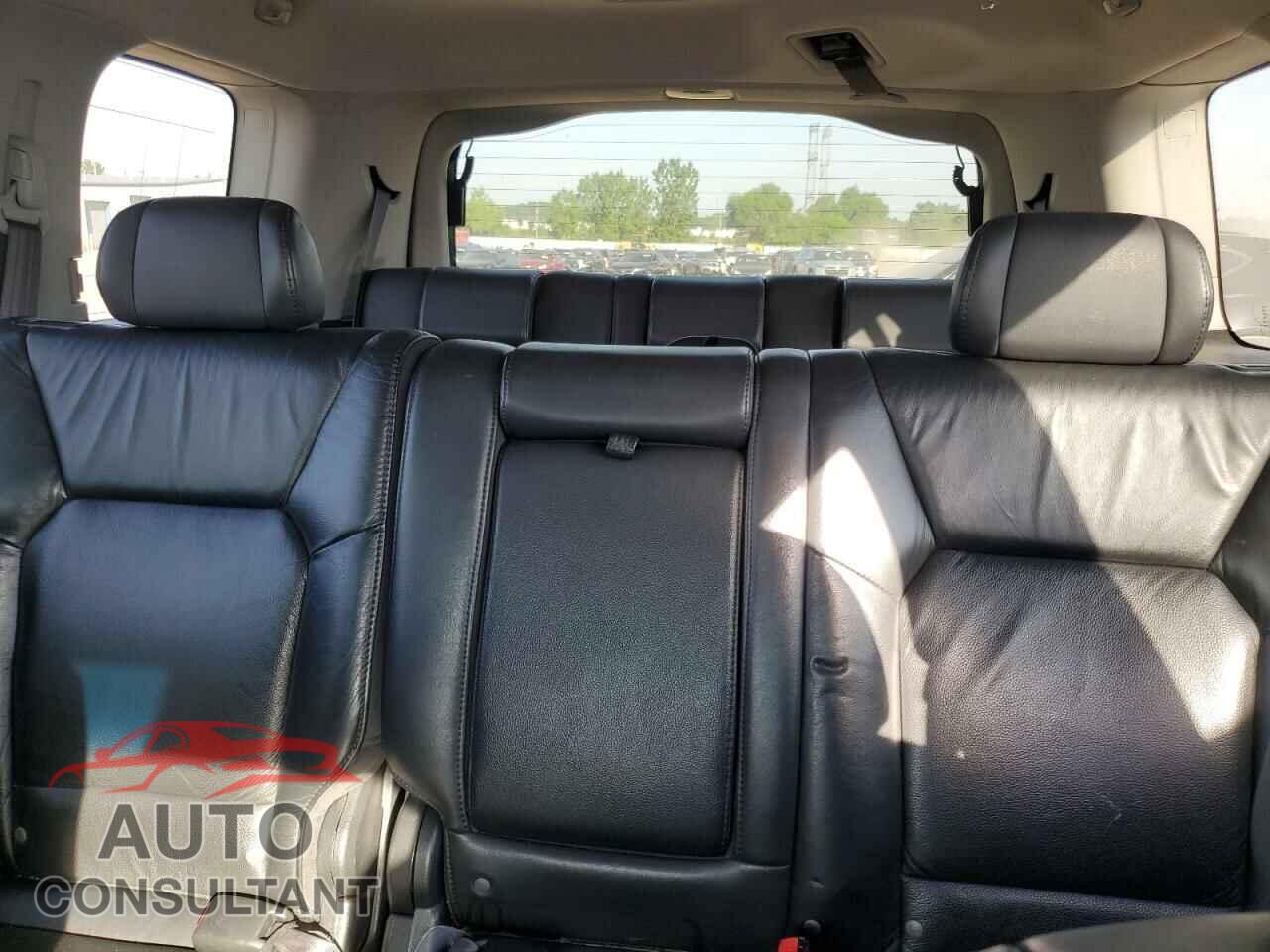 HONDA PILOT 2011 - 5FNYF3H57BB026537