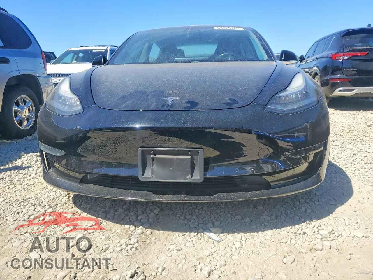 TESLA MODEL 3 2019 - 5YJ3E1EB4KF384884