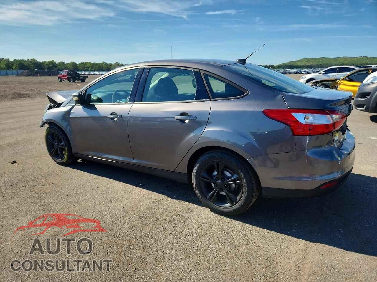 FORD FOCUS SE 2013 - 1FADP3F27DL294045