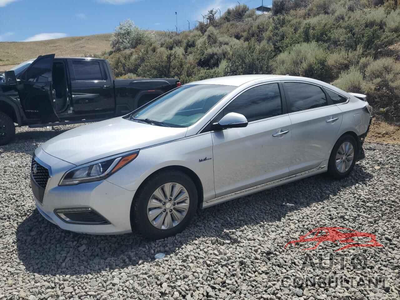 HYUNDAI SONATA 2016 - KMHE24L12GA033996