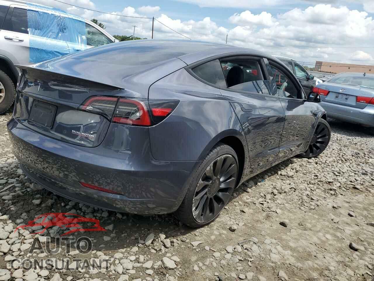 TESLA MODEL 3 2023 - 5YJ3E1EC4PF461270