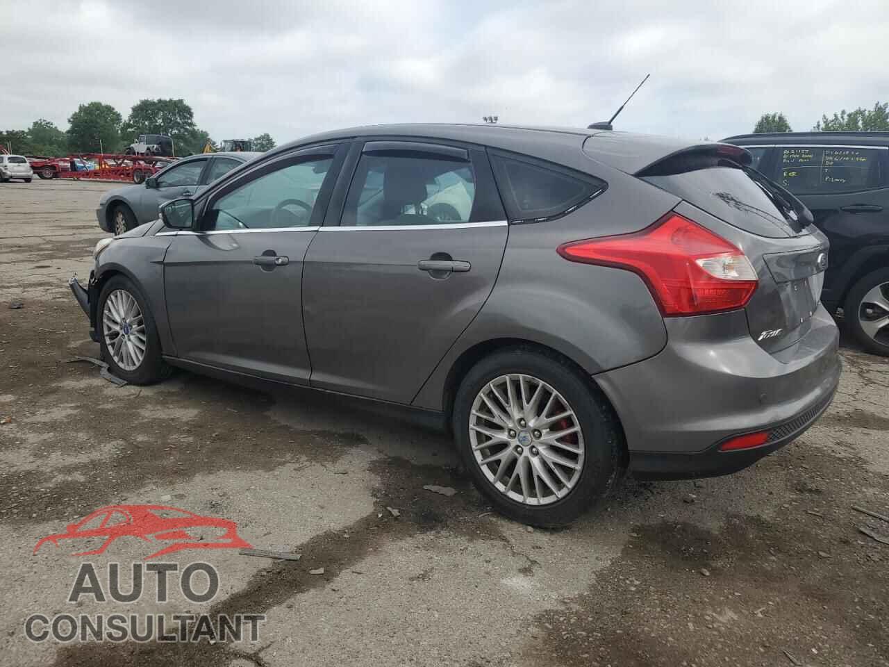 FORD FOCUS 2012 - 1FAHP3M28CL210639