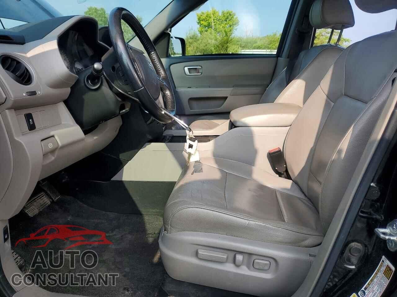 HONDA PILOT 2013 - 5FNYF4H7XDB020273