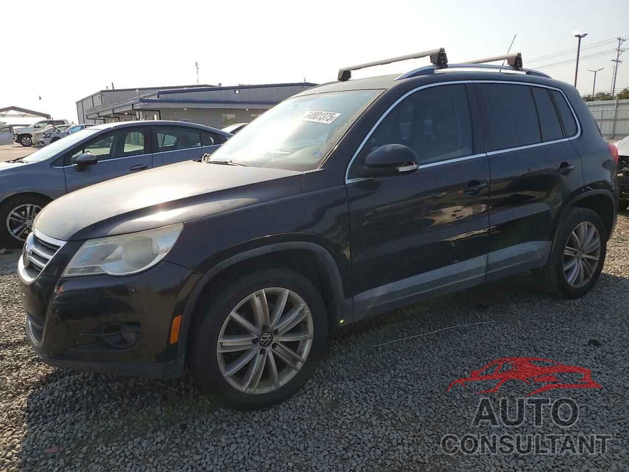 VOLKSWAGEN TIGUAN 2011 - WVGAV7AX2BW556977