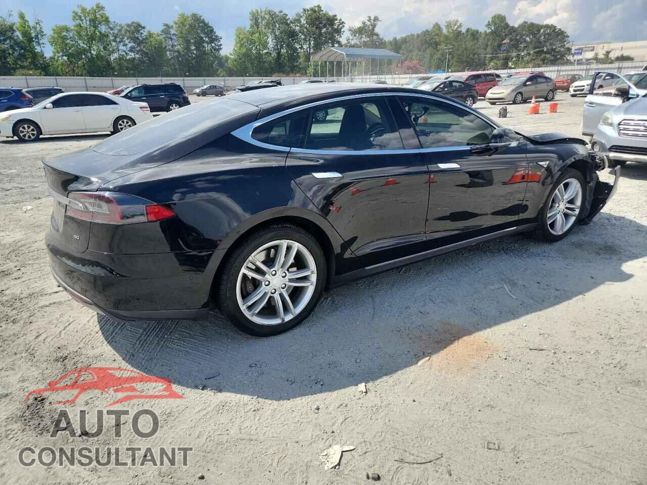 TESLA MODEL S 2015 - 5YJSA1S1XFF080337