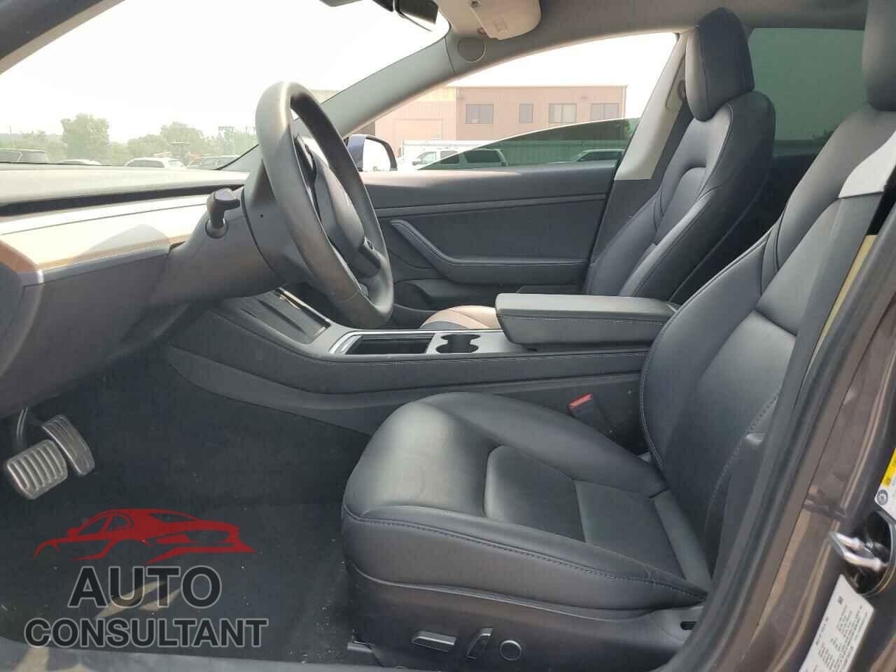 TESLA MODEL 3 2021 - 5YJ3E1EA6MF940106