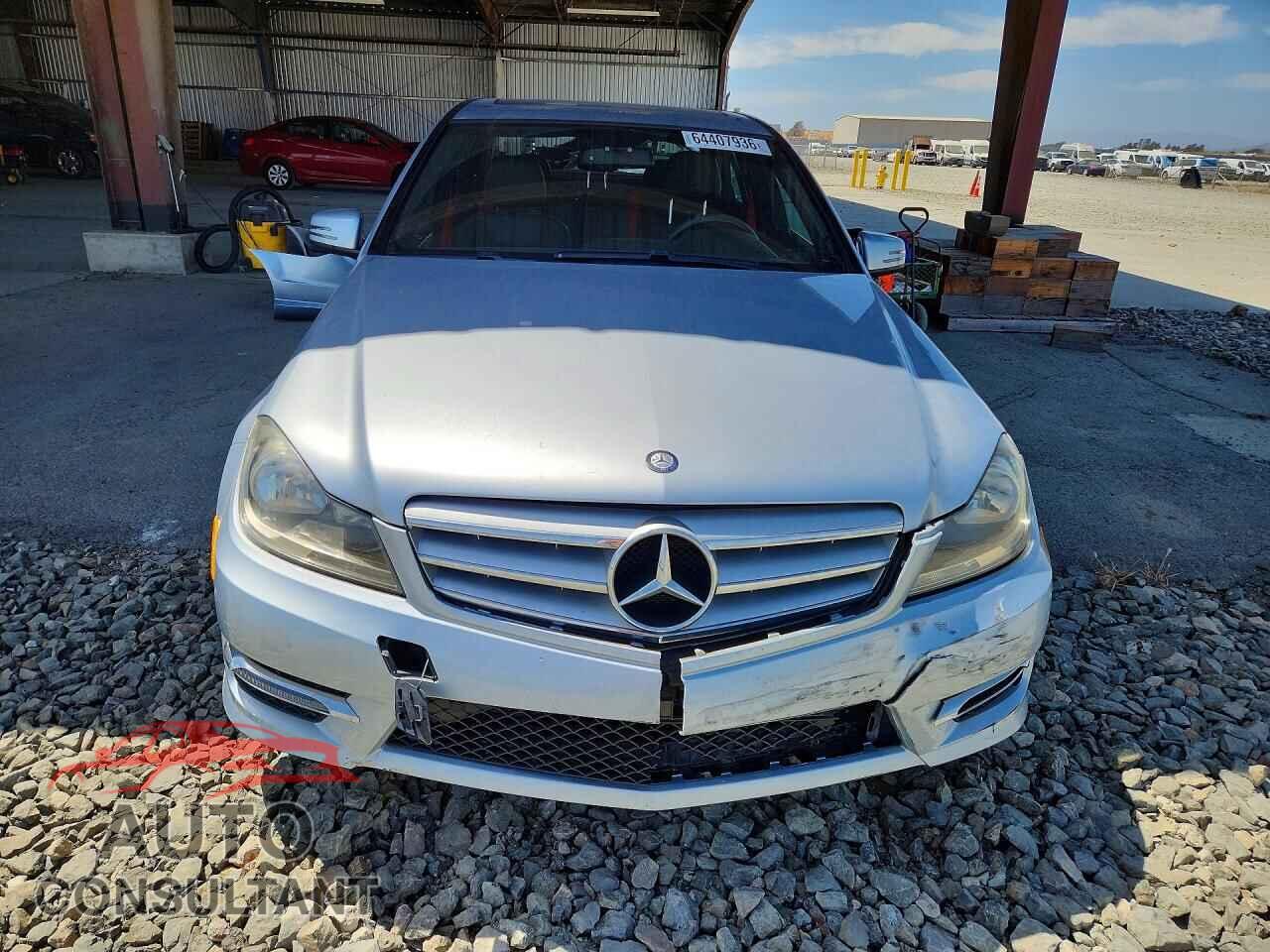 MERCEDES-BENZ C-CLASS 2013 - WDDGF4HBXDA866837