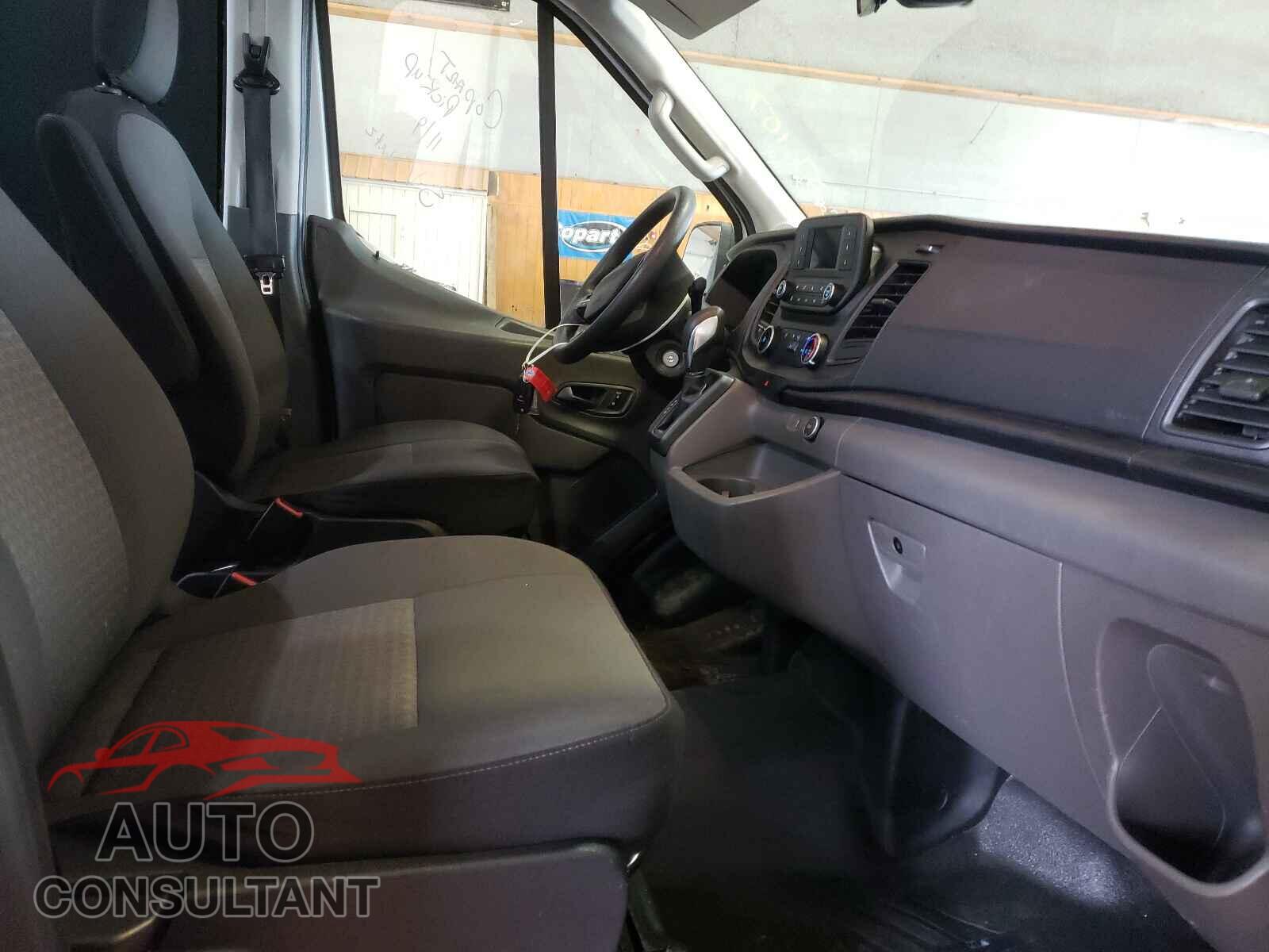 FORD TRANSIT CO 2020 - 1FTBR1C88LKA04523