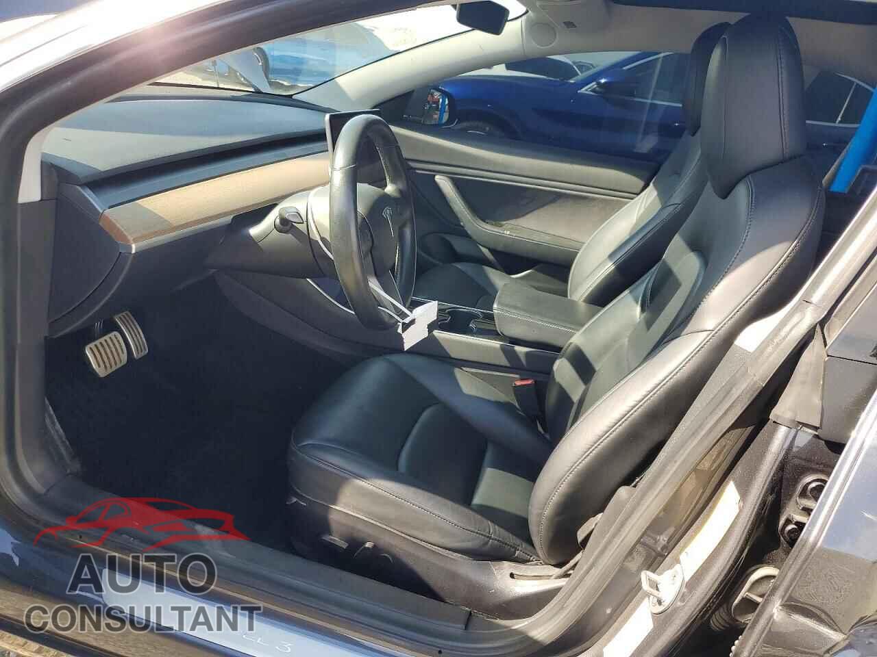 TESLA MODEL 3 2019 - 5YJ3E1EB7KF392770