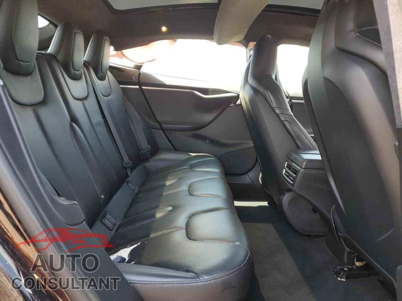 TESLA MODEL S 2015 - 5YJSA1S22FF091146