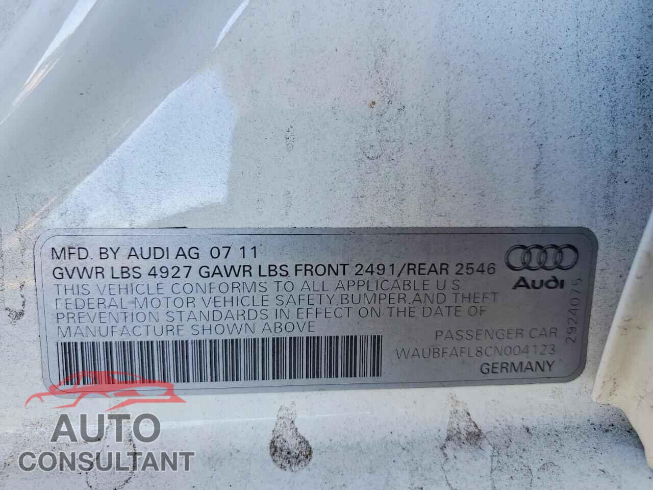 AUDI A4 2012 - WAUBFAFL8CN004123